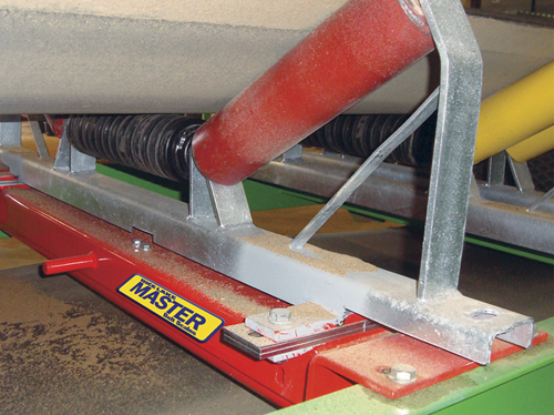 Imagen de un smartphone con funda de cuero